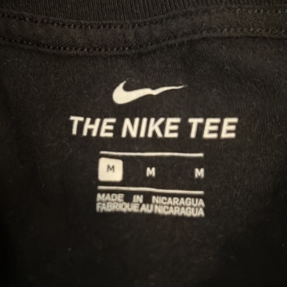 Los Angeles Lakers Champion Shirt - Picture 4 of 6